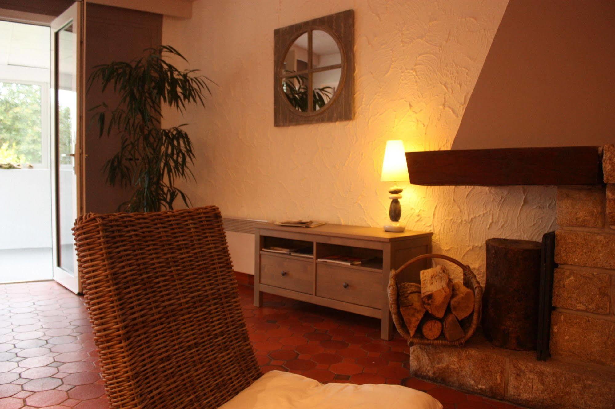 Latitude Ouest Hotel Restaurant & Spa Locronan Ngoại thất bức ảnh